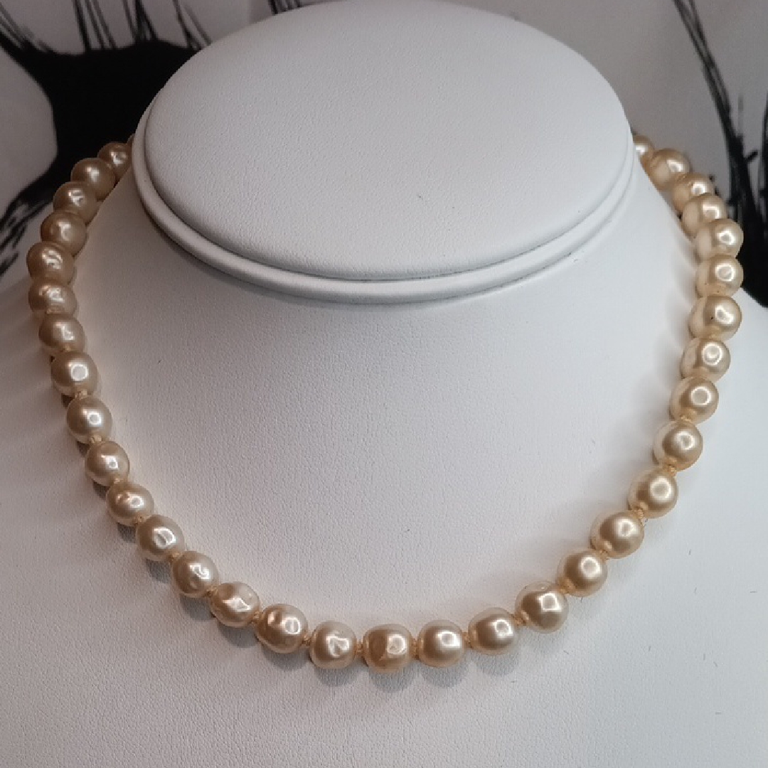 Marvella Elegant Cream Faux Pearl Choker Necklace 15